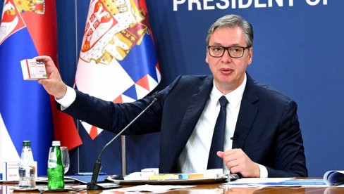 VUČIĆ PREDSTAVIO PAKET NOVIH MERA: Veliko sniženje cena lekova, penzionerima do 35.000 dinara jednokratne pomoći, evo ko još dobija novac
