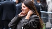 НАЈЛЕПША ДЕВОЈЧИЦА НА СВЕТУ БЕСНА НА ПАПАРАЦЕ: На венчању доживела непријатност - обратила им се оштрим речима