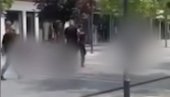 KRVAVI PIR NA KOSOVU I METOHIJI: Leteli meci, pa je usledilo brutalno udaranje kundakom u glavu (UZNEMIRUJUĆI VIDEO)