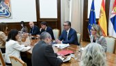VUČIĆ SE SASTAO SA MARGARITOM ROBLES FERNANDES: Predsednik razgovara sa ministarkom odbrane Španije