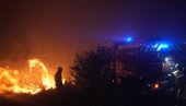ВАТРА СЕ ШИРИ У ФОНТЕНБЛОУ: Пожар захватио краљевску шуму