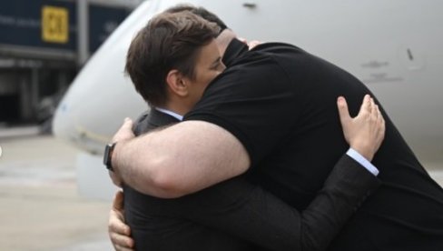 RADUJEM SE KONFERENCIJI: Brnabić dočekala Ruslana Stefančuka u Beogradu (FOTO)