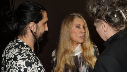 ГДЕ ГОД ДА КРЕНЕМ, ВЕРИЦА МЕ САМО СРАМОТИ! Вељко јавно поткачио супругу после коментара познате глумице