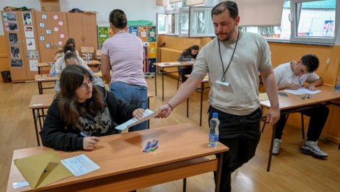 NOVI OBRT ZA ĐAKE PRVOG RAZREDA GIMNAZIJA: Umesto jednog ipak će imati dva izborna predmeta