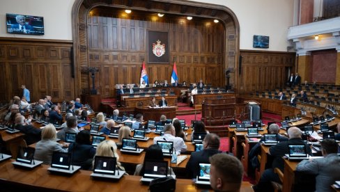ПОСЛАНИЦИ ДАНАС НАСТАВЉАЈУ ЗАСЕДАЊЕ: Следи расправа по амандманима на Предлог закона о оружју