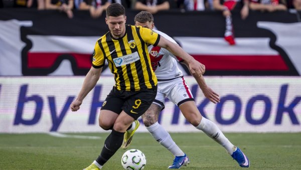 АЕК ЗАВРШАВА ВЕЛИКИ ПОСАО: Лука Јовић продужује уговор са шампионом Грчке