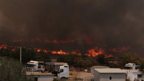 JEDAN OD NAJSMRTONOSNIJIH POŽARA U ISTORIJI ZEMLJE: Strahuje se da će biti još gore, vatrogasci i dalje u borbi sa vatrenom stihijom (FOTO)