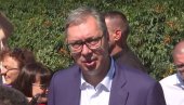 ОВО ЗНАЧИ ЖИВОТ ЗА ОВО СЕЛО И ЉУДЕ: Вучић обилази завршне радове на деоници између Горњих и Доњих Синковаца (ВИДЕО)
