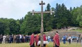 ОБЕЛЕЖЕНА 84. ГОДИШЊИЦА БИТКЕ НА КОЗАРИ: Симбол страдања и отпора српског народа у борби против нациста (ФОТО)