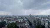 ОВА ТРИ ДАНА ОЧЕКУЈУ НАС НЕПОГОДЕ: Најновије упозорење РХМЗ-а