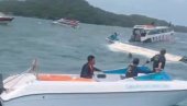 TRAGEDIJA NA RAJSKOM OSTRVU: Prevrnuo se turistički brod, najmanje 15 mrtvih, putnici ostali zarobljeni u plovilu (FOTO/VIDEO)