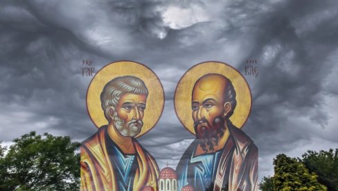 ŠTA ZNAČI AKO NA PETROVDAN PADA KIŠA? U ovo su verovali naši stari