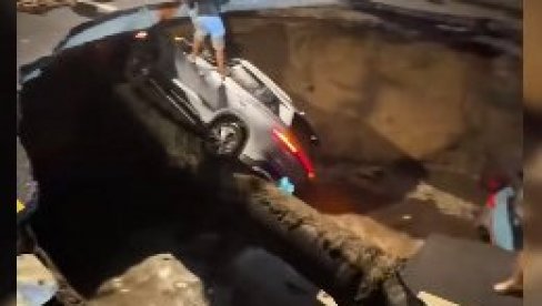 (UZNEMIRUJUĆI VIDEO) Tragedija u Kini, put propao