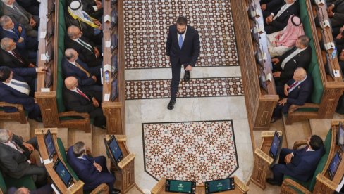 PARLAMENT AL KAIDE, KOJI SLUŠA KOMANDANTA AL KAIDE: Cveta nova sirijska demokratija, održana prva sednica skupštine nakon zbacivanja Asad