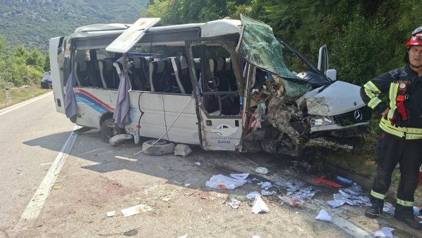 ПРЕДЛОЖЕН ПРИТВОР ВОЗАЧУ КОМБИЈА КОЈИ ЈЕ ВОЗИО ТУРИСТЕ СА ОСТРОГА: Ево за шта се терети