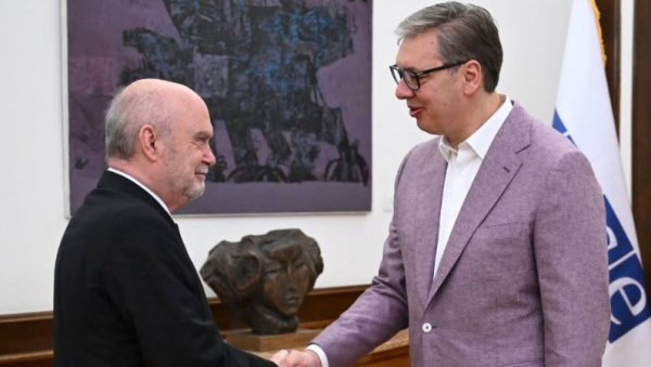 ВУЧИЋ РАЗГОВАРАО СА ГЕНЕРАЛНИМ СЕКРЕТАРОМ ОЕБС-а: Председник открио о чему је било речи на састанку (ФОТО)