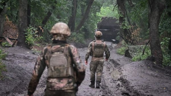 РУСИ КУЦАЈУ НА ВРАТА СЛАВЈАНСКА: Украјинцима одсечен прилаз, пада још једна неосвојива тврђава!