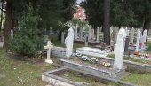 (УЗНЕМИРУЈУЋЕ) ХАОС У БиХ: Због свињске главе прекинуто обележавање годишњице муслиманске бригаде (ФОТО)