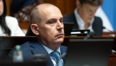 ЛОНЧАР ОДЈЕДНОМ САСУО СВЕ У ЛИЦЕ: Лекови драстично јефтинији, а лекарима који шаљу код приватника поручио - Шта глумите, такси службу?!