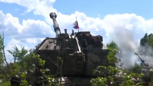 РАЗОРЕН УКРАЈИНСКИ КОНТРОЛНИ ЦЕНТАР: Објављен снимак дејства хаубица по украјинским положајима
