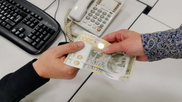 НСЗ САОПШТИЛА КАДА СТИЖЕ НОВАЦ: Ево ко добија исплату 21. и 22. јула