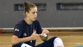 UVEK NAPADAMO MEDALJU: Trofejna blokerka Mina Popović priključila se odbojkašicama na pripremama za Evropsko prvenstvo