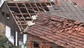 ОЛУЈА РУШИЛА КРОВОВЕ И УНИШТИЛА УСЕВЕ: Цела општина остала без струје - Хаос у Штрпцу (ВИДЕО)