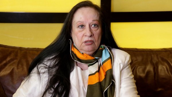 ЗАБОРАВЉЕНА ОД СВИХ, ЖИВЕЛА У ИЗНАЈМЉЕНОМ СТАНУ: Оливера Катарина последње дане провела у беди: Нећу никога молити