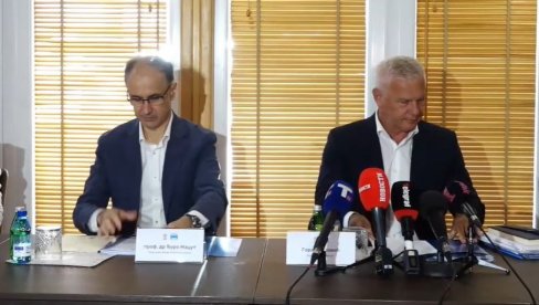 MACUT I PUZOVIĆ SE OBRAĆAJU JAVNOSTI: Premijer u poseti preduzeću Srbijavode (VIDEO)
