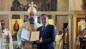 Митрополит Методије одликовао академика проф. др Милована Бојића у манастиру Ђурђеви Ступови