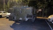 ХАОС У ВОЈНОЈ БАЗИ У БРИТАНИЈИ: Пијани војници украли оклопно возило и газили аутомобиле (ВИДЕО)