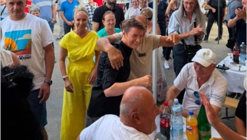 MI PREDSTAVLJAMO UJEDINJENU SRBIJU Brnabić: Jedino važno je da li volite svoju zemlju i da li ste pošten čovek, patriota
