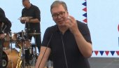 АКО ПОБЕДИТЕ, ЧЕСТИТАМО ВАМ, АЛИ ШТА ЋЕТЕ ВИ АКО МИ ПОБЕДИМО? Вучић о блокадерима: Ћутаће као заливени