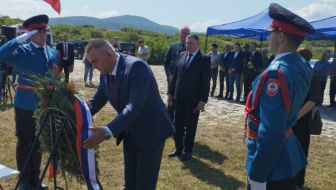 УСТАШЕ ЗВЕРСКИ УБИЛЕ 12.000 СРБА: Обележено 85. година од злочина НДХ над српским народом код Бихаћа