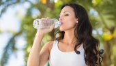 KOLIKO DUGO MOŽEMO DA KORISTIMO ISTU PLASTIČNU FLAŠU? Sve posle ovog vremena je rizik