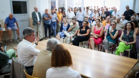 РАСПУШТЕНЕ ОПШТИНЕ ЗБОГ УТИЦАЈА МАФИЈЕ: У италијанском региону Кампаније уведене привремене управе