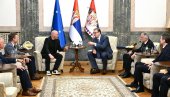 ВУЧИЋ СА ДЕЛЕГАЦИЈОМ UFC: Карте продате за 22 минута - нисам знао да је UFC толико популаран у овој земљи (ВИДЕО)