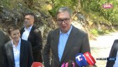 ВУЧИЋ НА КАБЛАРУ Председник на отварању стакленог видиковца: На 132 тоне је тестиран (ВИДЕО)