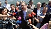 ШТО ОБМАЊУЈЕТЕ ЉУДЕ? Вучић оштро одговорио Н1: Није нам гориво најскупље у региону - То је још једна од манипулација којом се служите