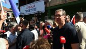ПРЕДСЕДНИК ОБИЛАЗИ ЈУГОРИСТОК СРБИЈЕ: Вучић посетио газдинство породице Панчић, саслушао проблеме мештана Темска (ВИДЕО)